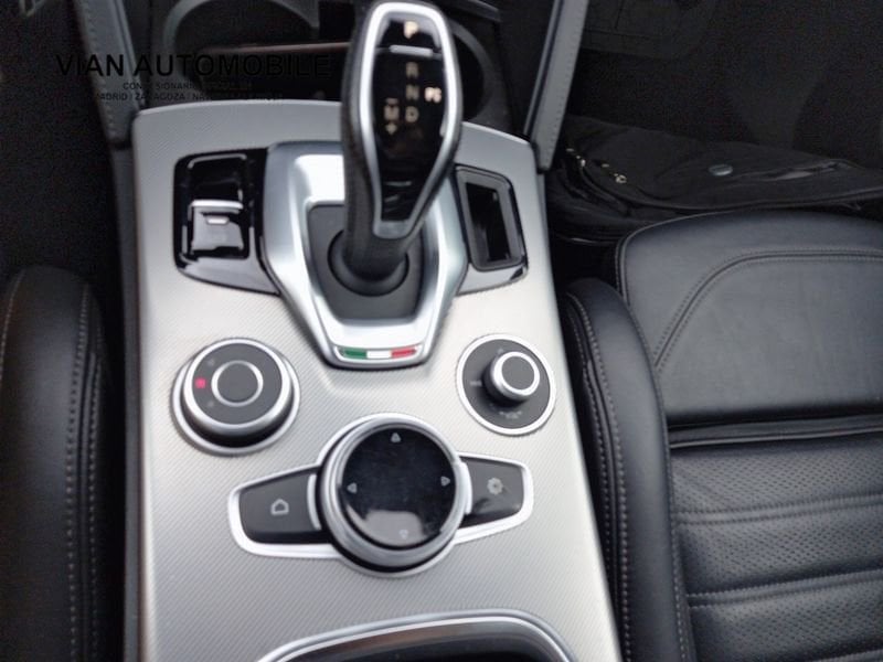Alfa Romeo Stelvio 2.2 Diésel 210cv Veloce Q4