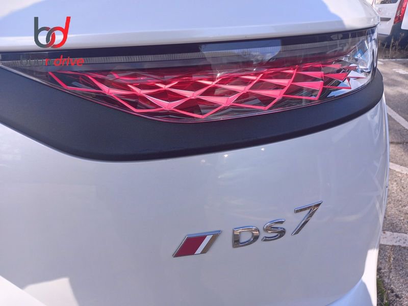 DS DS 7 Crossback E-Tense 1.6 E-Tense 300cv Auto 4WD  Performance Line +