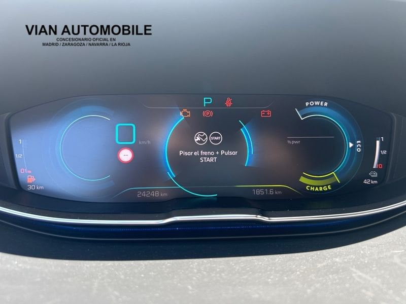 Peugeot 3008 1.6 Hybrid 300cv e-EAT8 GT