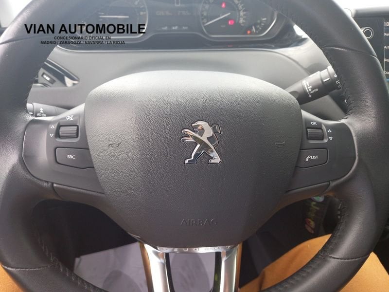 Peugeot 208 1.2L PureTech 82cv Signature