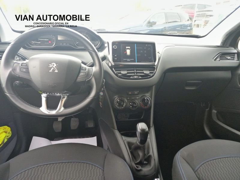 Peugeot 208 1.2L PureTech 82cv Signature