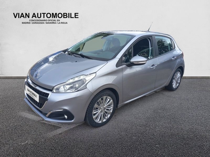 Peugeot 208 1.2L PureTech 82cv Signature