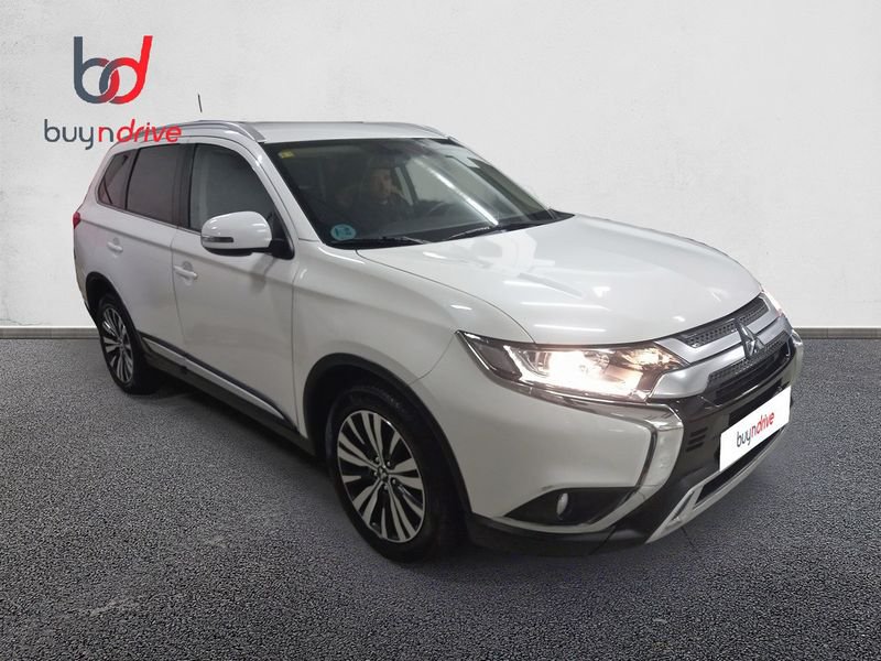 Mitsubishi Outlander 200 MPI CVT 2WD Motion