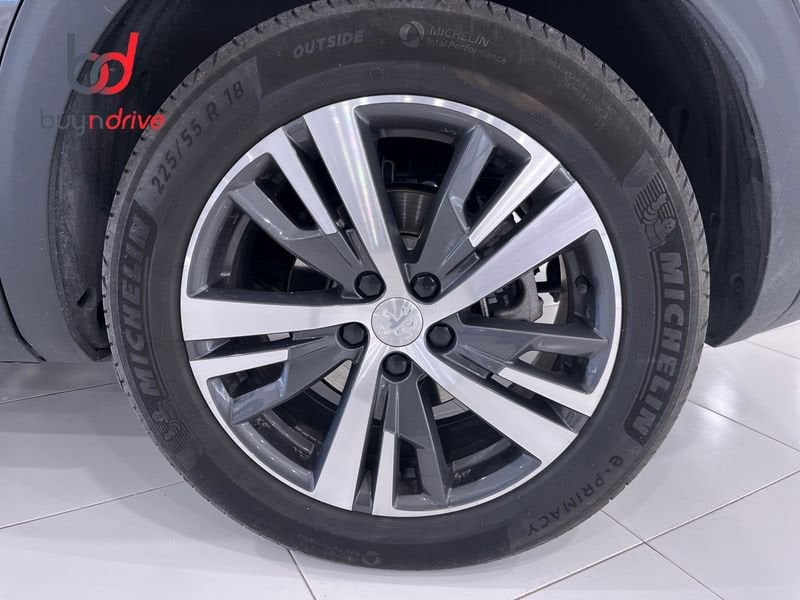 Peugeot 3008 225 e-EAT8 Allure Pack