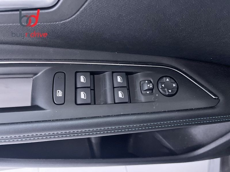 Peugeot 3008 225 e-EAT8 Allure Pack