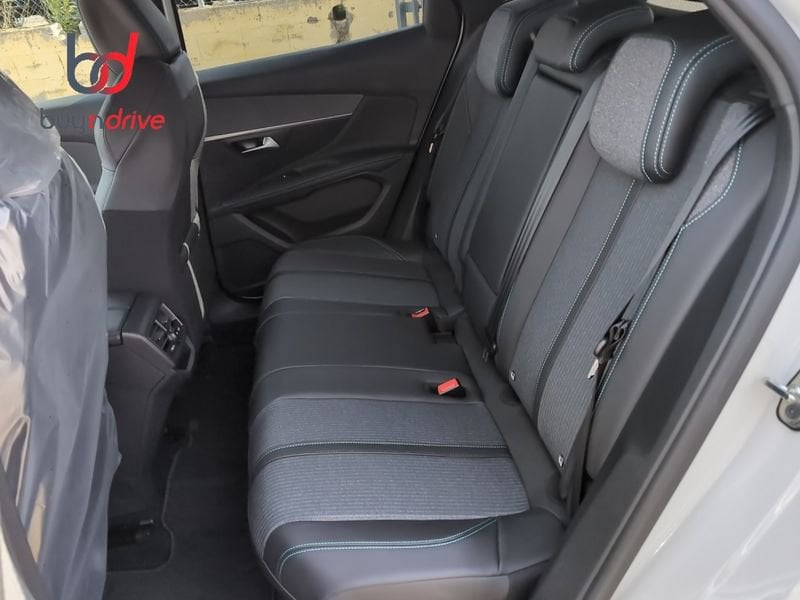 Peugeot 3008 1.2 PureTech 130cv S&S Allure Pack