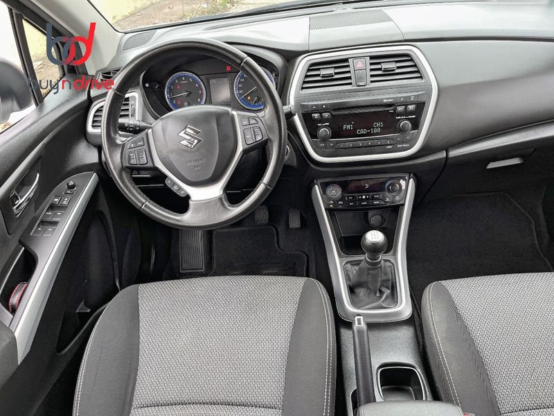 Suzuki SX4 S-Cross 1.6 VVT CVT  GLX-EL
