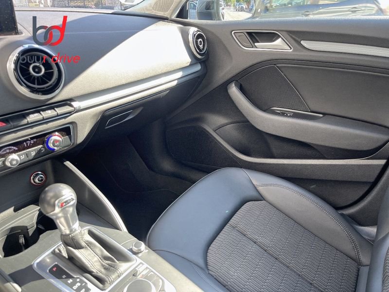 Audi A3 1.4 TFSI 125cv Attraction