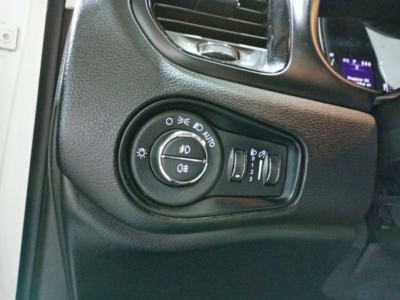 Jeep Renegade e-Hybrid 1.5 eHybrid 130cv ATX Night Eagle