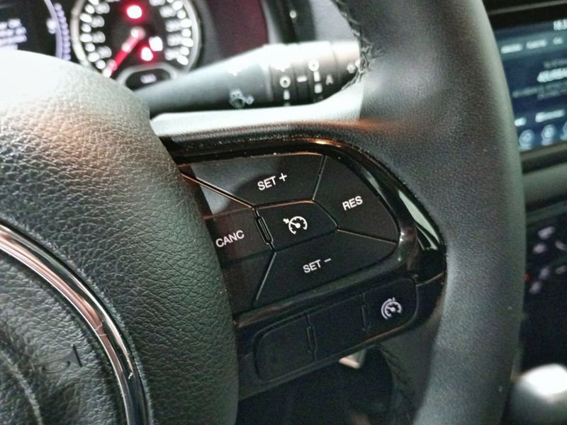 Jeep Renegade e-Hybrid 1.5 eHybrid 130cv ATX Night Eagle