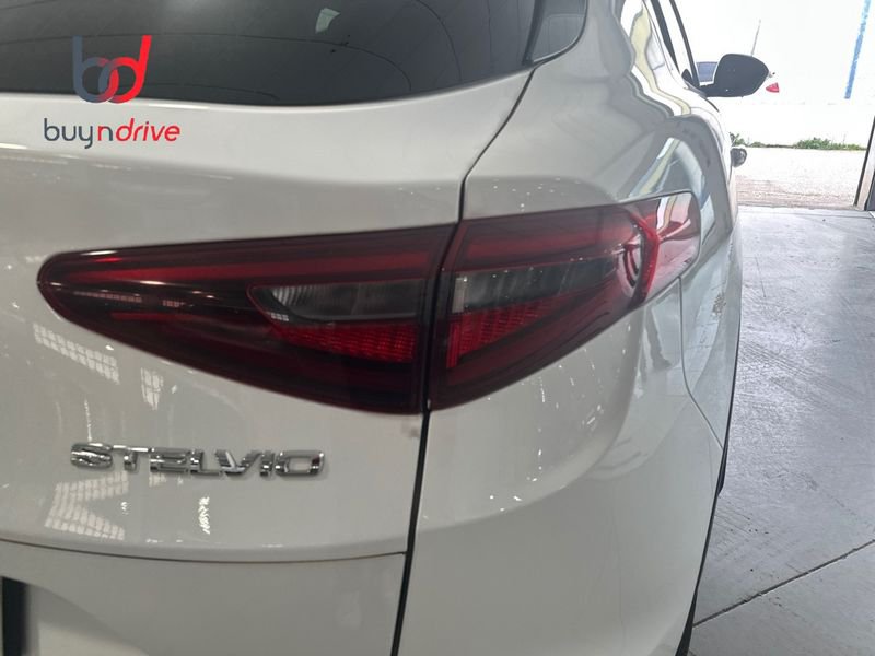 Alfa Romeo Stelvio 2.2 190cv RWD Sprint