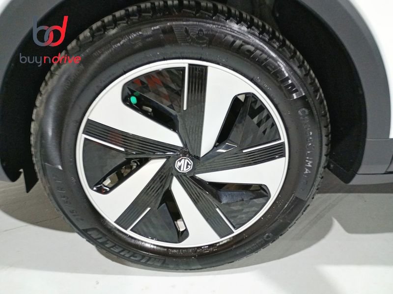MG ZS EV Luxury Long Range OBC 6,6KW