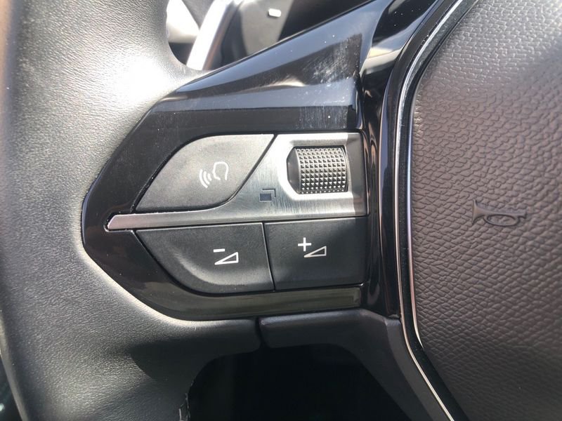 Peugeot 3008 1.2 PureTech 130cv S&S EAT8 Allure Pack
