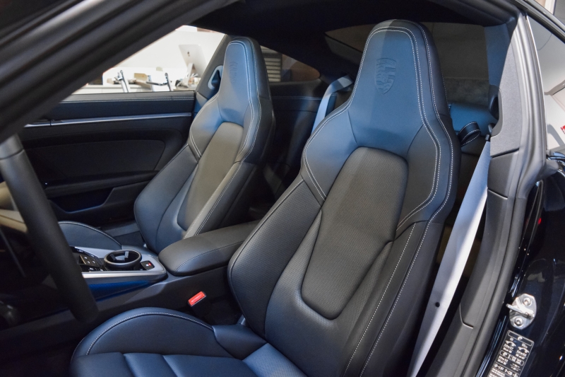 Porsche 911 992.2 Carrera