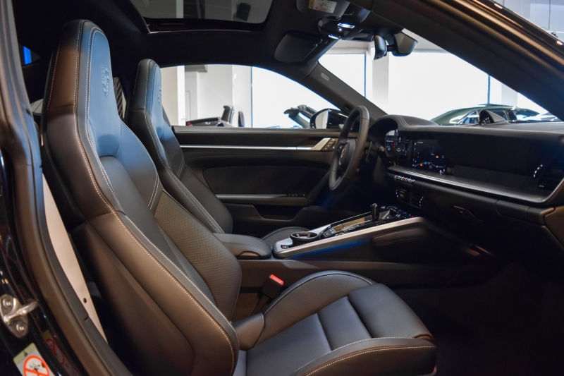 Porsche 911 992.2 Carrera