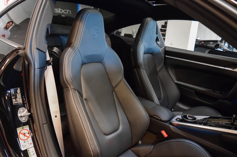 Porsche 911 992.2 Carrera