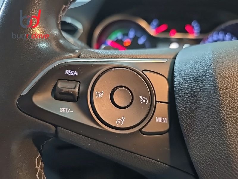 Opel Grandland X Híbrido Enchufable 1.6 Turbo Auto 4x2 PHEV Ultimate