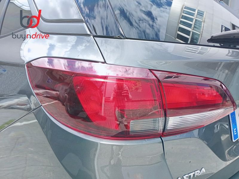Opel Astra Astra ST DESIGN& TECH