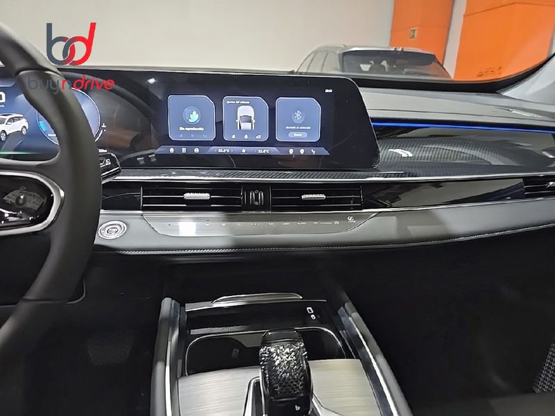 EBRO s700 1.6 TGDI Luxury 7 DCT