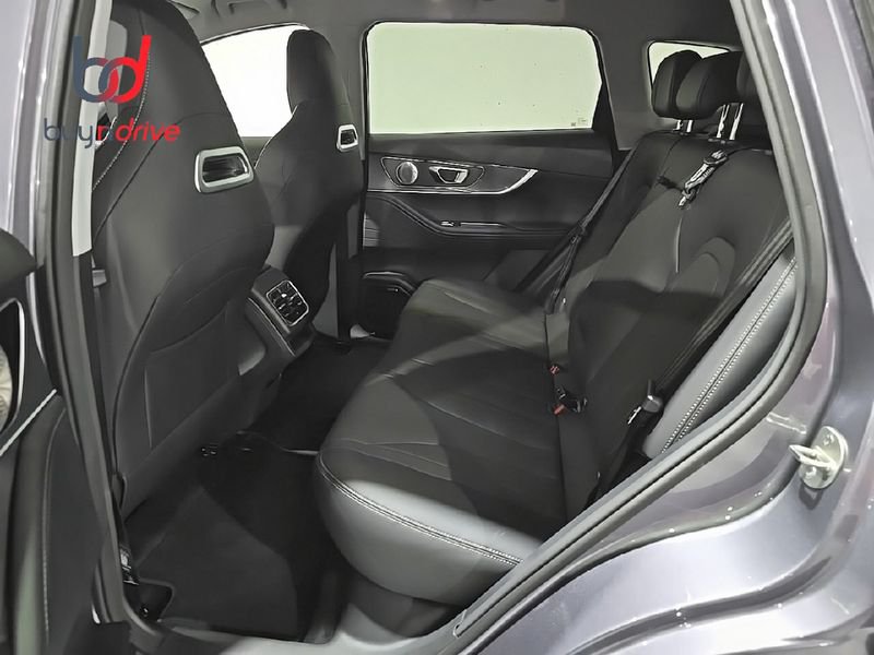 EBRO s700 1.6 TGDI Luxury 7 DCT