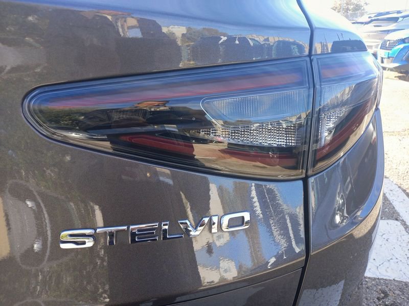 Alfa Romeo Stelvio 2.2 160cv RWD Sprint