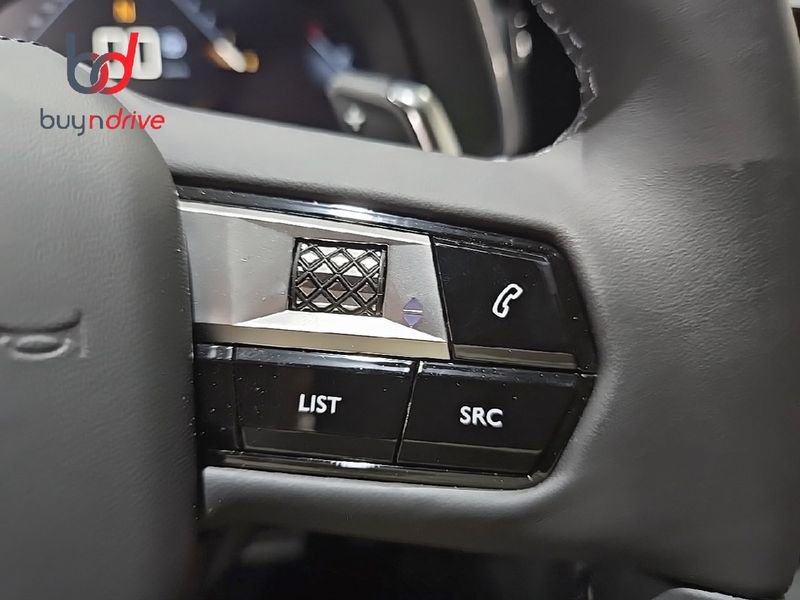 DS DS 7 BlueHDi 130cv Automático Rivoli