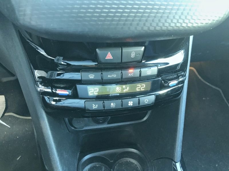 Peugeot 2008 1.2 PureTech 130cv S&S Crossway