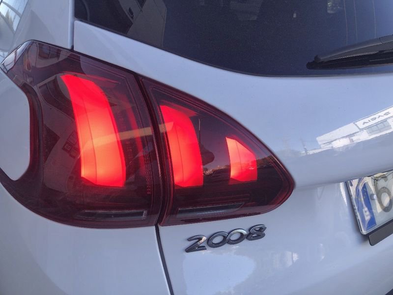 Peugeot 2008 1.2 PureTech 130cv S&S Crossway