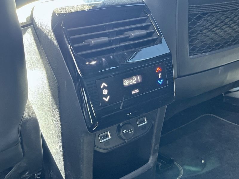 Peugeot e-5008 Eléctrico 157kW GT