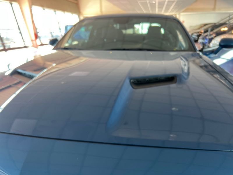 Dodge Challenger SXT
