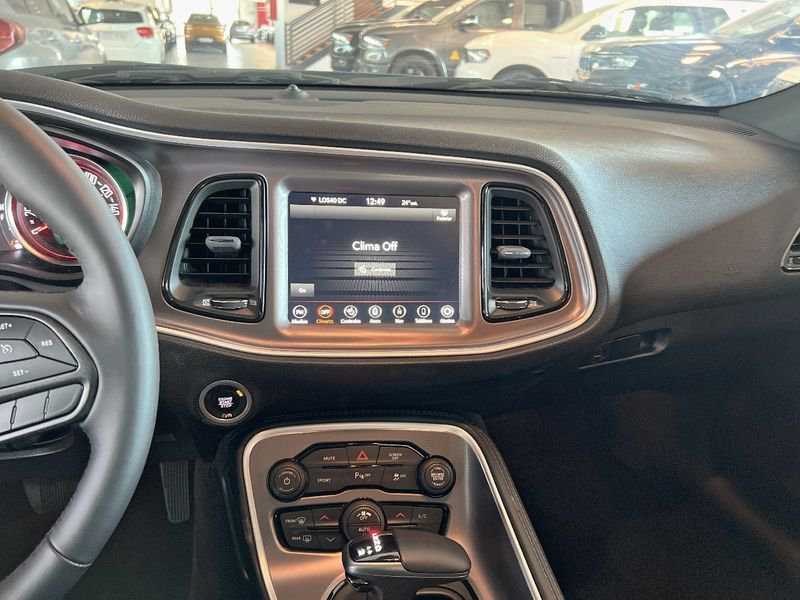 Dodge Challenger SXT