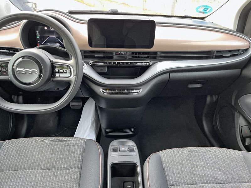 Fiat 500e 320km 118cv Auto. Icon