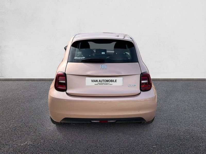 Fiat 500e 320km 118cv Auto. Icon
