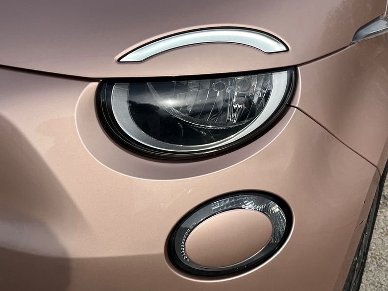 Fiat 500e 320km 118cv Auto. Icon
