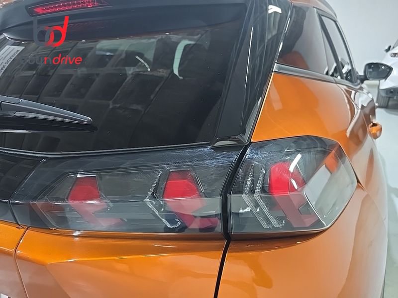 Peugeot 2008 1.5 BlueHDI 110cv Allure Pack