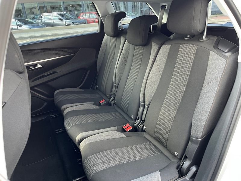 Peugeot 5008 Active 1.2L PureTech 96kW (130) S&S EAT6