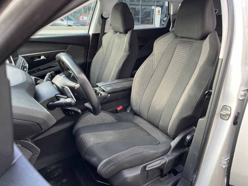 Peugeot 5008 Active 1.2L PureTech 96kW (130) S&S EAT6