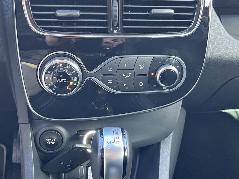 Renault Clio 1.5 dCi 90cv EDC Zen -18