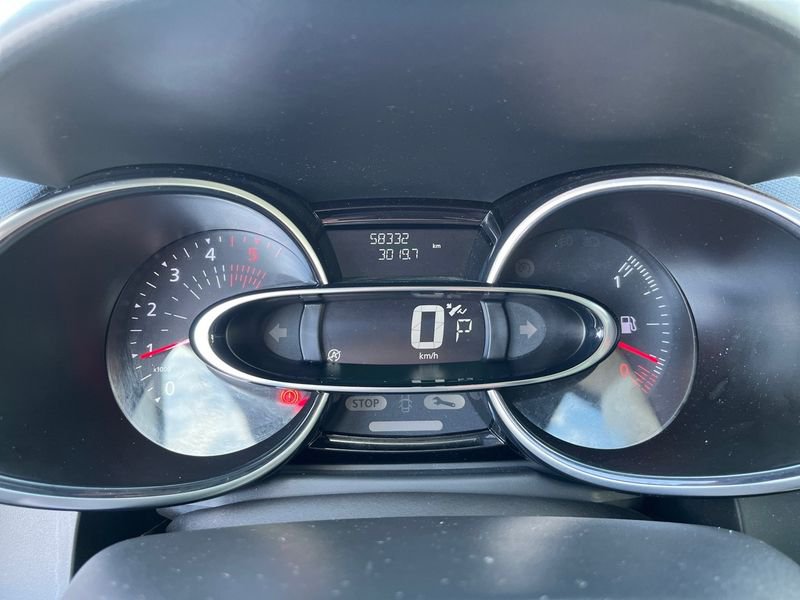 Renault Clio 1.5 dCi 90cv EDC Zen -18