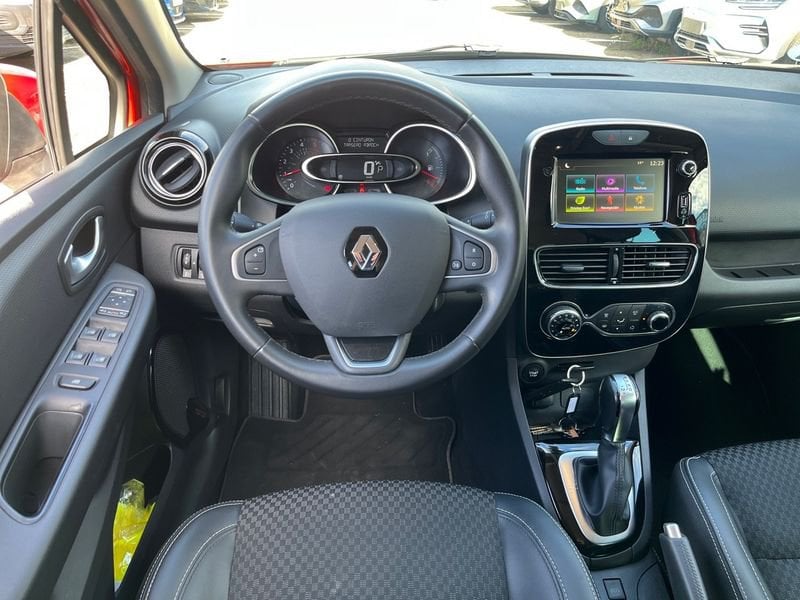 Renault Clio 1.5 dCi 90cv EDC Zen -18