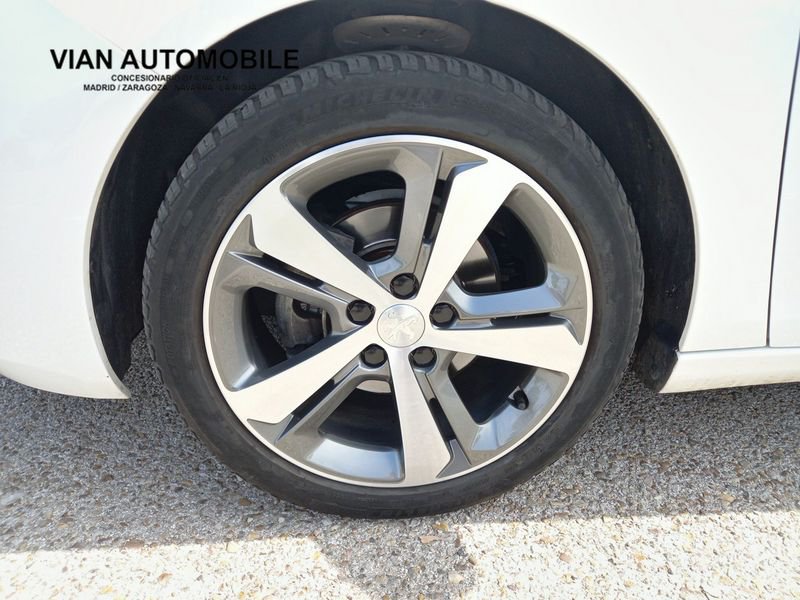 Peugeot 308 1.2 PureTech 130cv EAT8  Allure