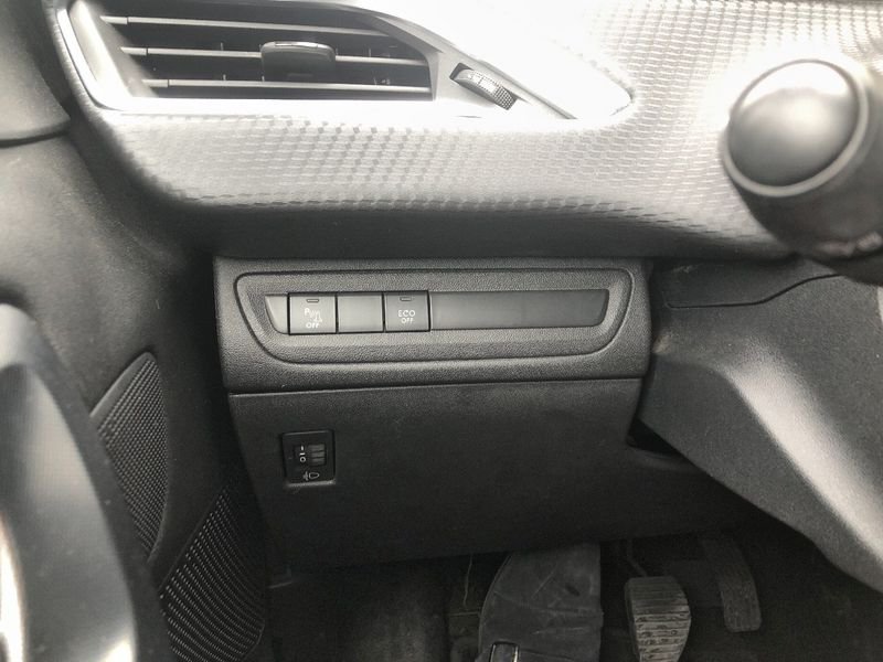 Peugeot 2008 1.6 BlueHDi 100cv Allure