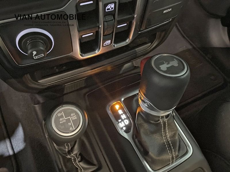 Jeep Wrangler 4xe 2.0 380CV 8ATX E6D Sahara