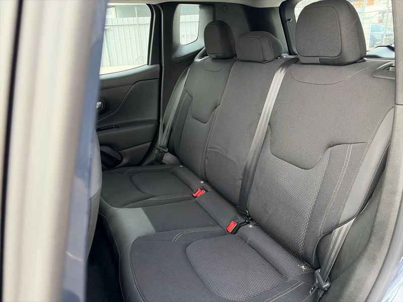 Jeep Renegade e-Hybrid 1.5 eHybrid 130cv ATX Night Eagle
