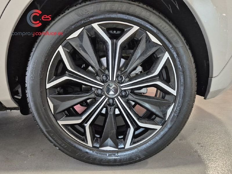 DS DS 4 BlueHDi 130 auto. Etoile Alcantara