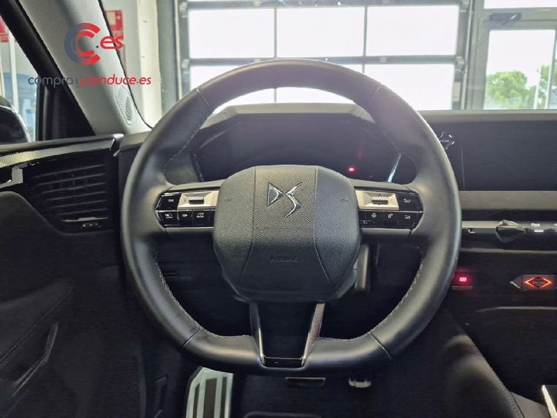 DS DS 4 BlueHDi 130 auto. Etoile Alcantara