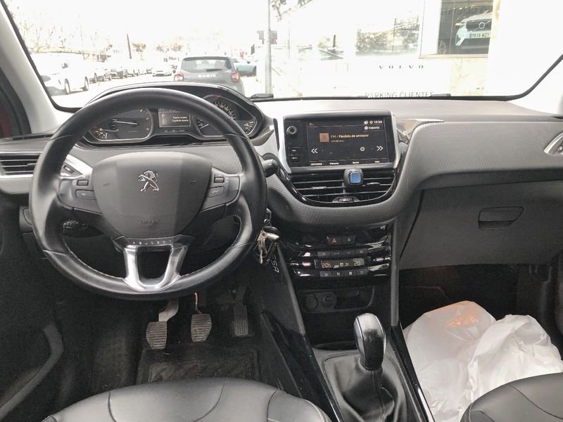 Peugeot 2008 1.6 BlueHDi 100cv Allure