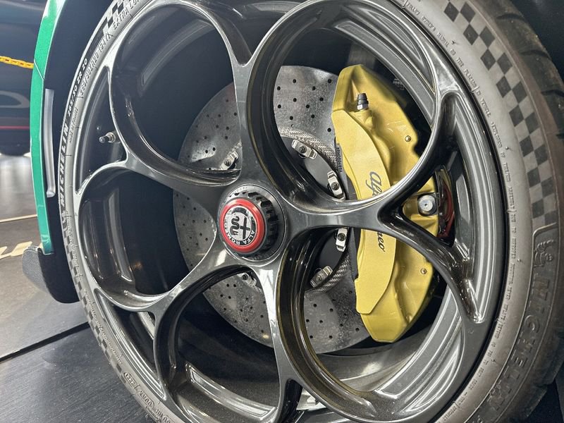 Alfa Romeo Giulia 2.9T V6 510cv AT Quadrifoglio