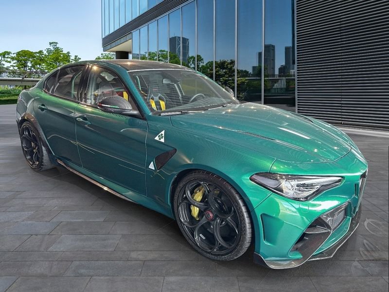 Alfa Romeo Giulia 2.9T V6 510cv AT Quadrifoglio