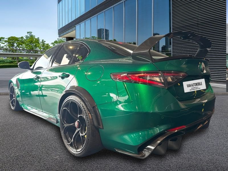 Alfa Romeo Giulia 2.9T V6 510cv AT Quadrifoglio